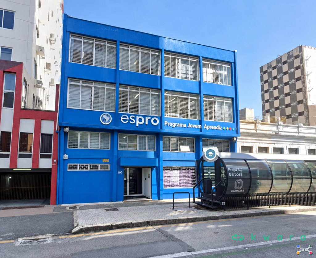 Sala Comercial de 386m² no Centro - Curitiba/PR