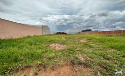 IMÓVEL URBANO COM ÁREA TOTAL DE 337,50M2 EM MARILUZ-PR
