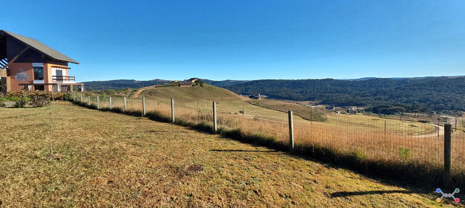 LOTE URBANO Nº 26 DA QUADRA Nº 07 LOCALIZADO NO CONDOMÍNIO ALTOS DA SERRA EM BOM JARDIM DA SERRA/SC - ÁREA PRIVATIVA DE 1.860,40M²