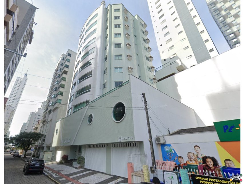 Apartamento à venda em leilão