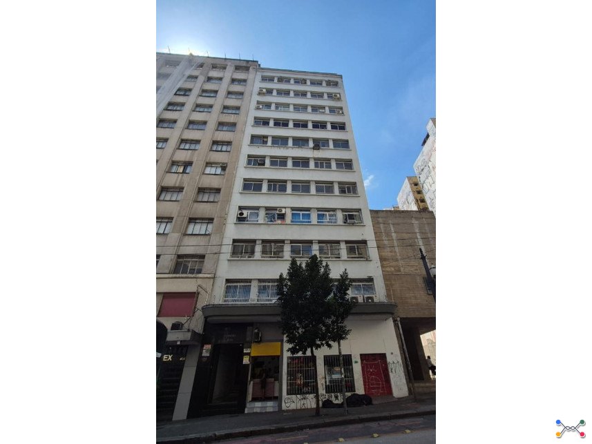 Sala comercial à venda em leilão