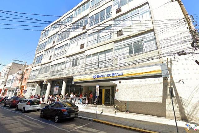 Leilão de imóveis com locação simultânea