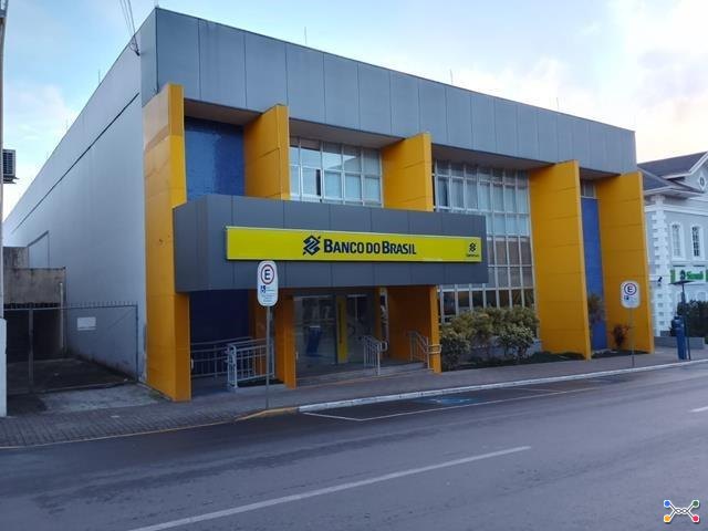 Leilão de imóveis com locação simultânea