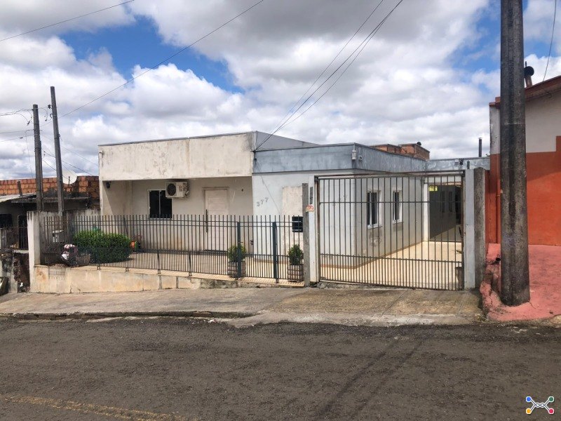 Lote urbano nº 31, da quadra “f”, no bairro florestinha, do polígono pinhalzinho, com área de 250,56m² em erechim/rs + benfeitoria