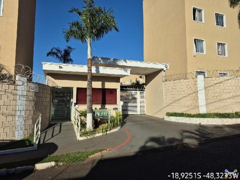 Uberlandia-mg / edificio aragua