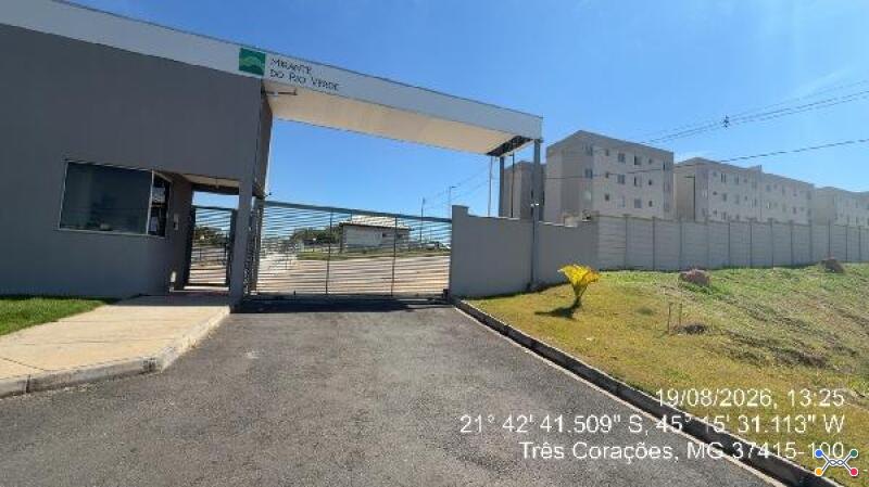Tres coracoes-mg / lot jardim rio verde