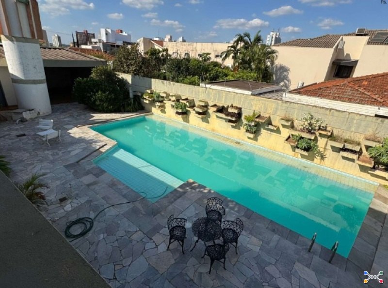 Casa residencial - alto padrão localizada no centro da cidade de catanduva/sp