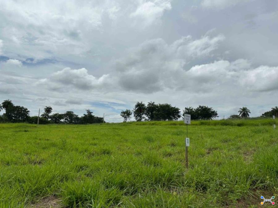 Sicoob - chácara 18, quadra 04, do chacreamento espelho d’água, situada na rua f, em abaeté/mg, com área de 1.000,00 m², matrícula nº 29.049 do cri de abaeté/mg.