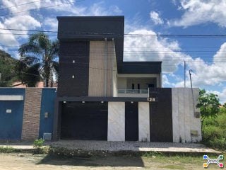 Casa 345 m² - Planalto Renascer - Quixadá - CE
