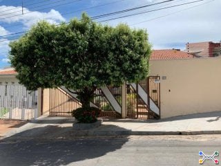 Casa 239 m² - Jardim Itália - Cuiabá - MT