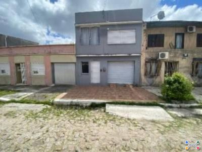 Casa 123m² | Pelotas-RS | Centro | 1 Vaga - Próx. ao Calçadão de Pelotas, UFPel e Santa Casa de Misericórdia - Financiamento até 420 Meses!