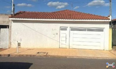 Casa 199m² com Terreno 250m² | Bariri-SP | Jardim Maria Luiza I - 1 Dorm - Financiamento até 420 Meses!