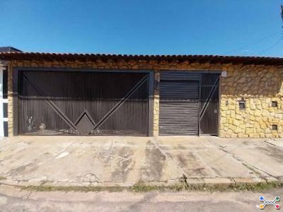 Casa 288m² com Terreno 360m² | Bauru-SP | Parque Alto Sumaré - 5 Dorms, 3 Banheiros - Financiamento até 420 Meses!