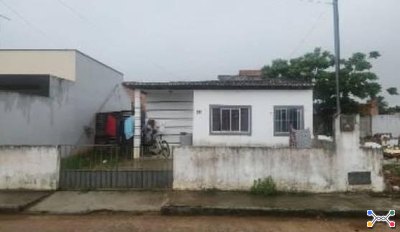 Casa 48m² com Terreno 162m² | Nossa Senhora das Dores-SE | Centro | 2 Quarto(s) - Próx. à Praça Joel Nascimento e SE-230 - Financiamento até 420 Meses!