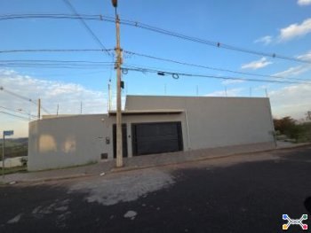 Casa - Sertãozinho / SP - Jardim das Araucárias Rua Lourival Honório de Oliveira, 233