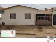 Casa - 91m² - Terreno - 100m² - Carmo do Paranaíba/MG