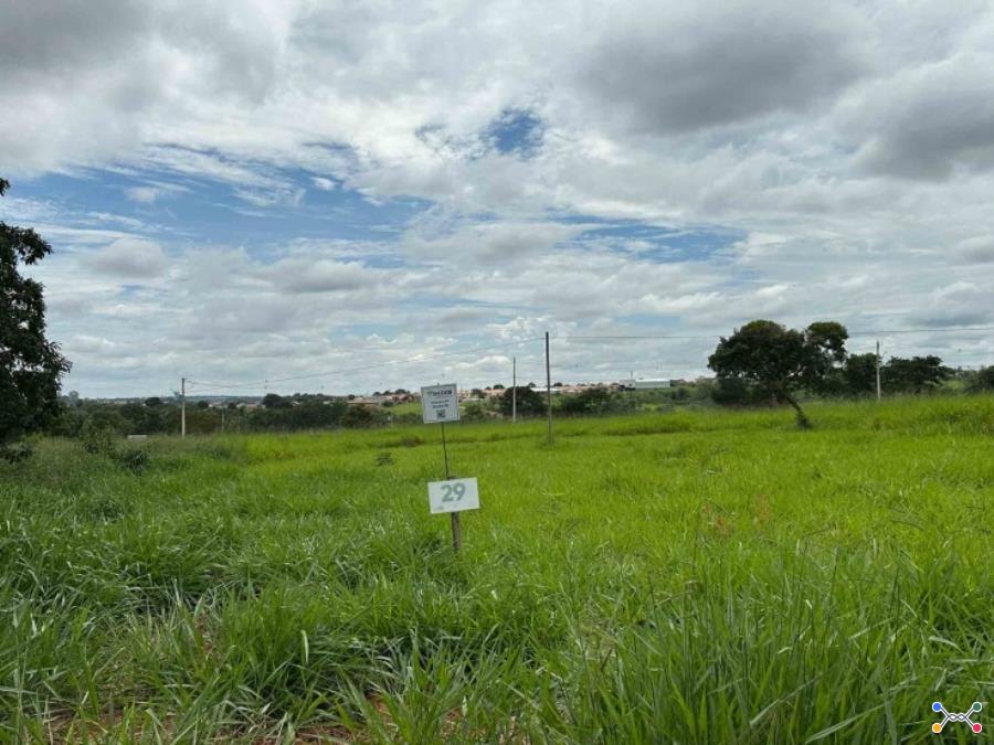 Chácara 29, Quadra 06, localizada na Rua G, no Chacreamento Espelho D’Água, em Abaeté/MG, com área total de 1.000,00 m², matrícula nº 29.133 do CRI de Abaeté/MG.