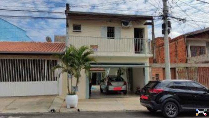Casa, padrão, 0 vaga(s) de garagem