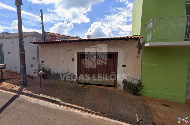 Casa em cravinhos/sp