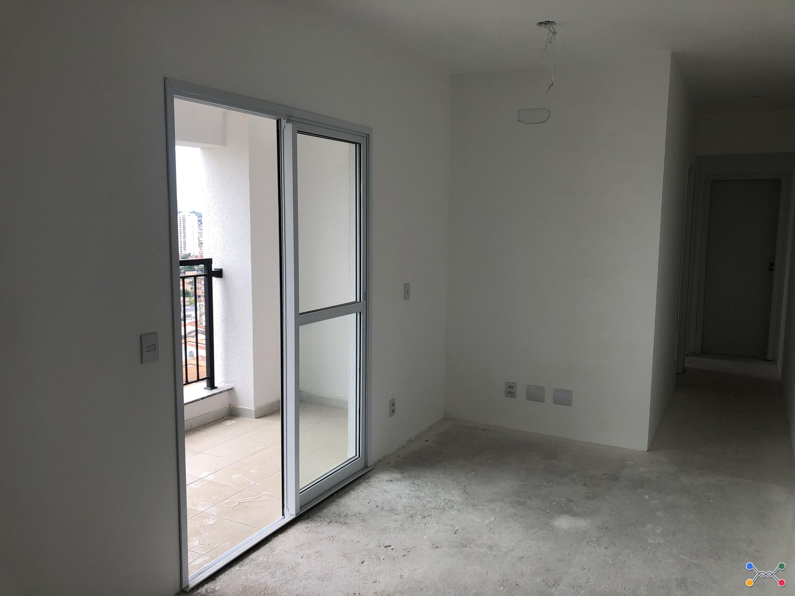 Apto 94m² | Vila Costa (Taubaté) | 2 Vagas | DESOCUPADO: Excelente Localização Próximo ao Taubaté Shopping. Ideal p/ Moradia ou Renda!