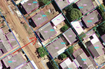 Direitos aquisitivos sobre o lote nº 21 da quadra 08, contendo edificação de uma casa em alvenaria com aproximadamente 117m² em Santo Antônio da Platina/PR