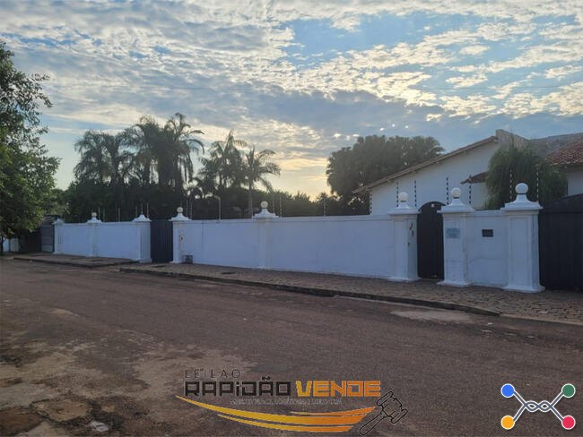 ******** LEILÃO 2361 ******** 2ª VARA CÍVEL DE GURUPI-TO ÓTIMO LOTE RESIDENCIAL EM GURUPI COM 736 M2. LOCALIZADO NO SETOR AEROPORTO MAT. 1.027 **PAGAMENTO PARCELADO** ENTRADA DE 25% + 30 PARCELAS MENSAIS. *R$105.000,00 NO 2º LEILÃO*