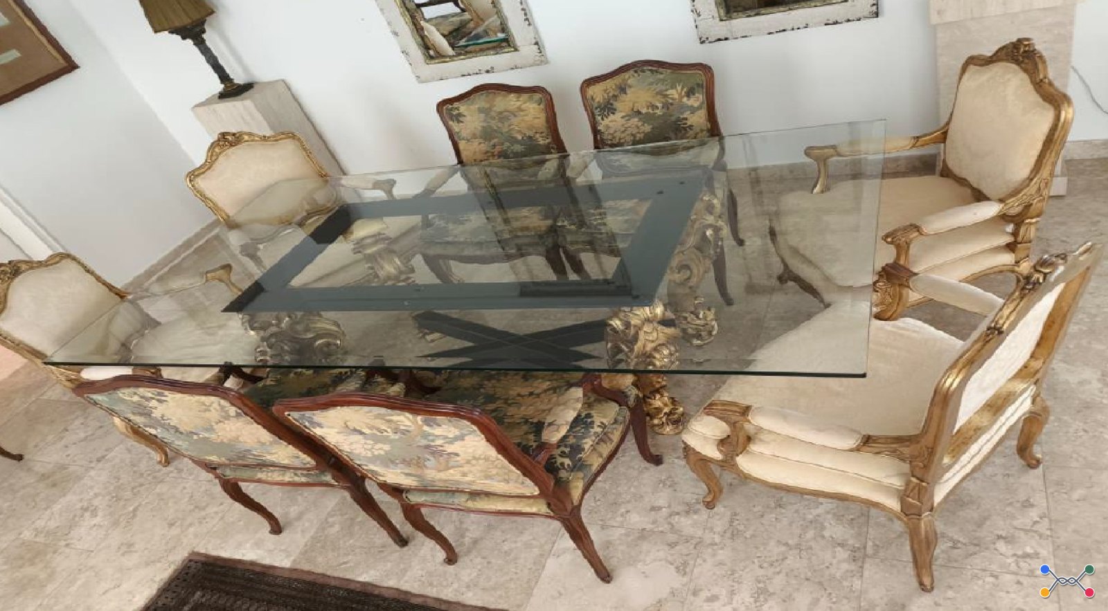 LOTE 9.1 - 01 conjunto de mesa e cadeiras