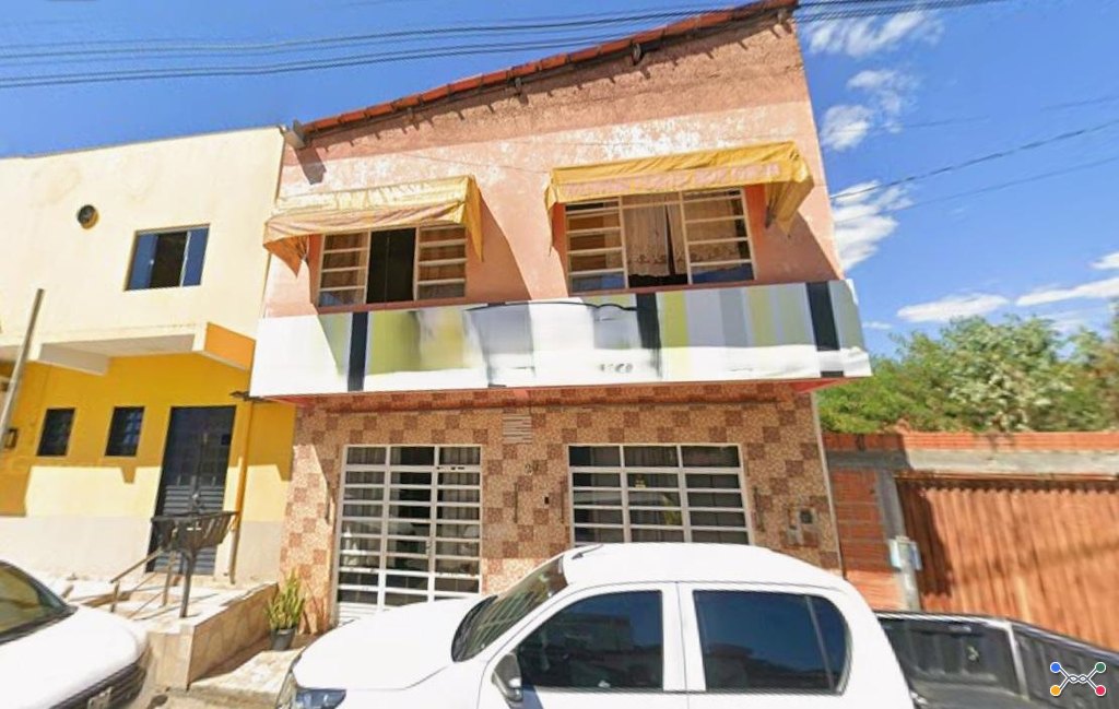 Casa 166m² em terreno 119m² | São Félix do Coribe/BA | Centro