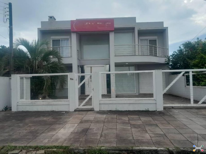 Casa 260m² com Terreno 360m² | Capão Da Canoa-RS | Centro - Financiamento até 420 Meses!