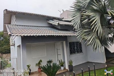 IMÓVEL URBANO COM ÁREA TOTAL DE 390,00  m2 - Em PATO BRAGADO/PR