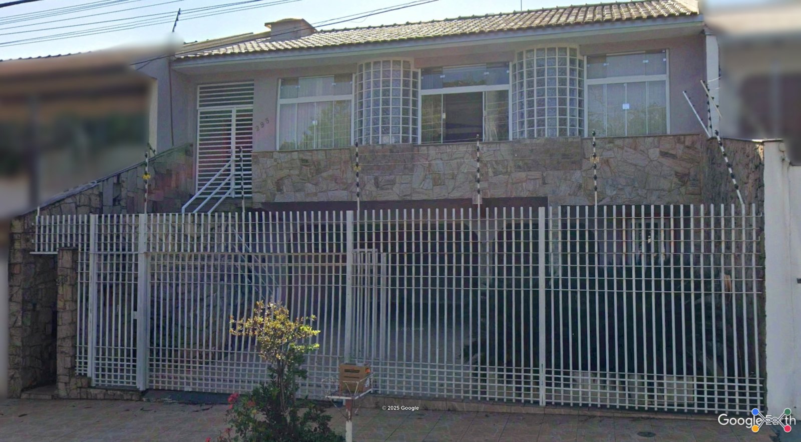 LOTE 8.1 - Imóvel c/ 345,80m² em Londrina/PR