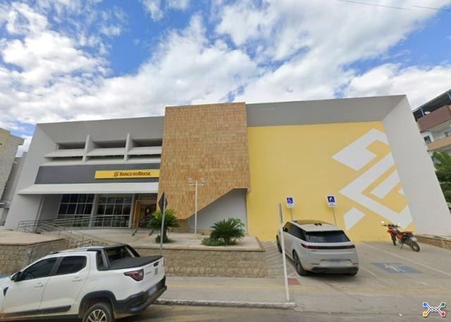 SÃO BENTO (PB)Descrição legal: Imóvel Urbano: Prédio Comercial, situado na AVENIDA SÃO SEBASTIÃO, 735