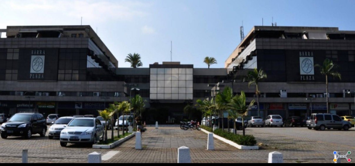 BARRA PLAZA COM 1 VAGA DE GARAGEM — AV. AYRTON SENNA 1.850