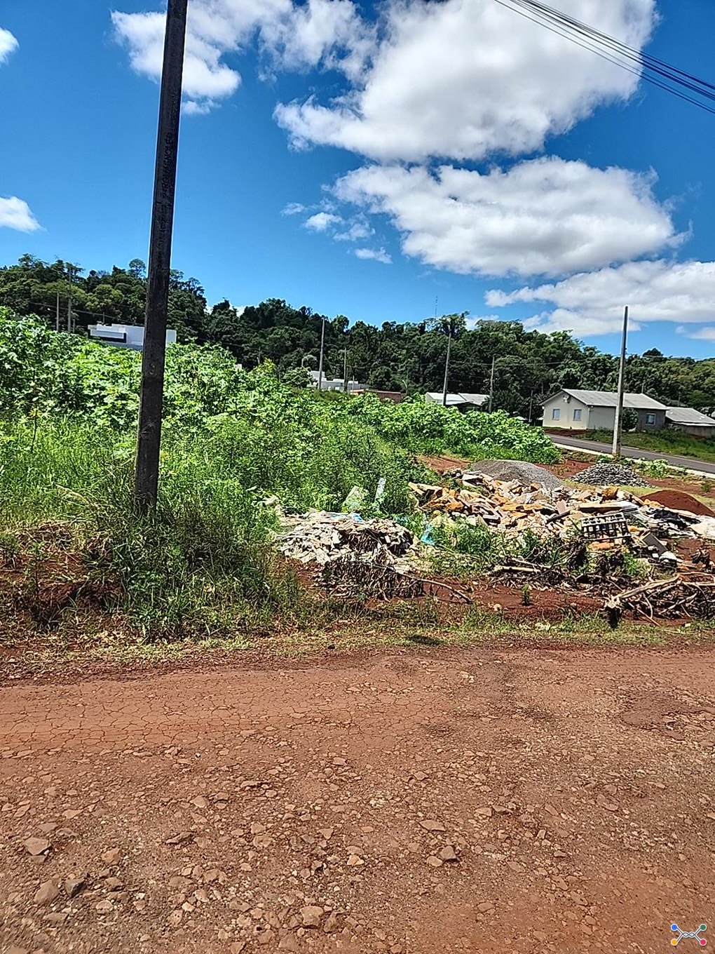 LOTE URBANO Nº 02 DA QUADRA Nº 17 LOCALIZADO NO LOTEAMENTO CASA DA GENTE II EM DOIS VIZINHOS/PR ¿ ÁREA DE 280,00M²