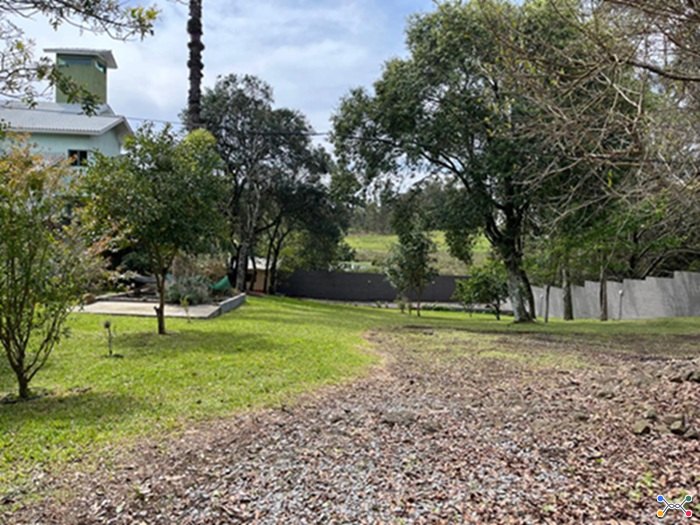 Leilão extrajudicial de um terreno urbano com 3.233,02 m² (matrícula n.º 134.812 do registro de imóveis da 2ª zona de caxias do sul/rs)