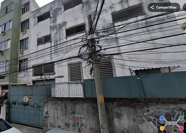 Prédio comercial de 3 pavimentos situado no maracanã/rj