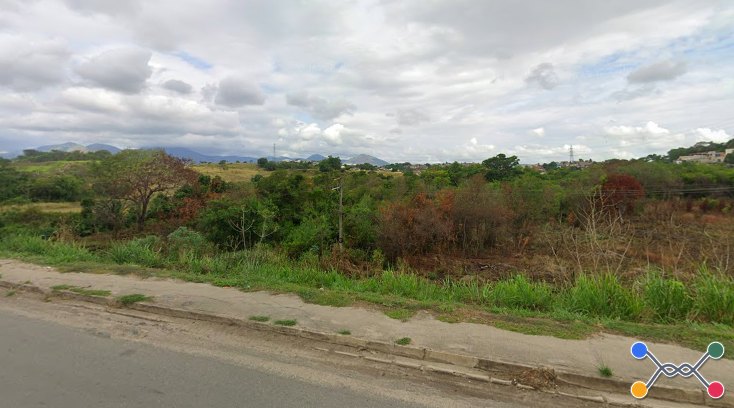 Área 6.000m² - testada para av. brasil - campo grande/rj. terreno e respectivas construções. pague em até 60 vezes.