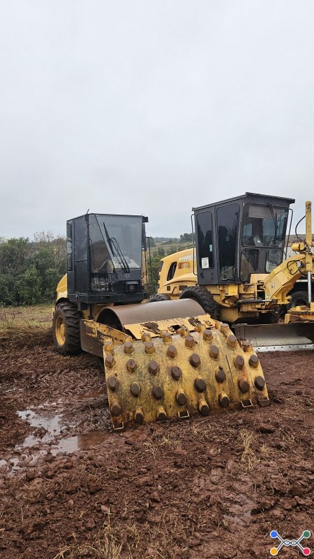 ROLO COMPACTADOR CATERPILLAR CS-423E 2014 - Eleva Leilões