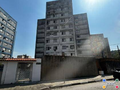 Apartamento à venda na Rua Maria Mercedes Féa - Santos/SP Código: 02.23401