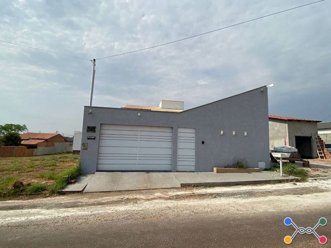 Casa à venda na Rua 32 - Porangatu/GO Código: 02.21321