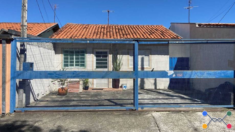 Casa à venda na Rua Therezinha De Jesus Pereira - Taubaté/SP Código: 02.21769