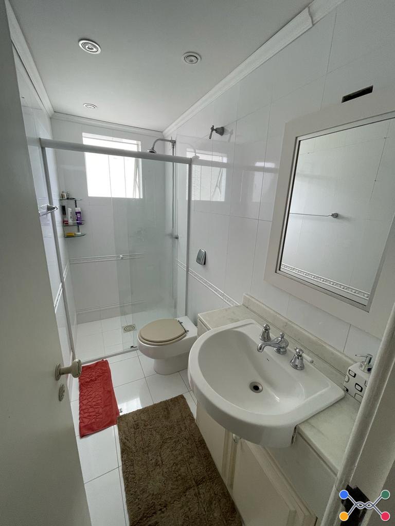Apartamento Condomínio, Residencial, 1 vaga(s) de garagem