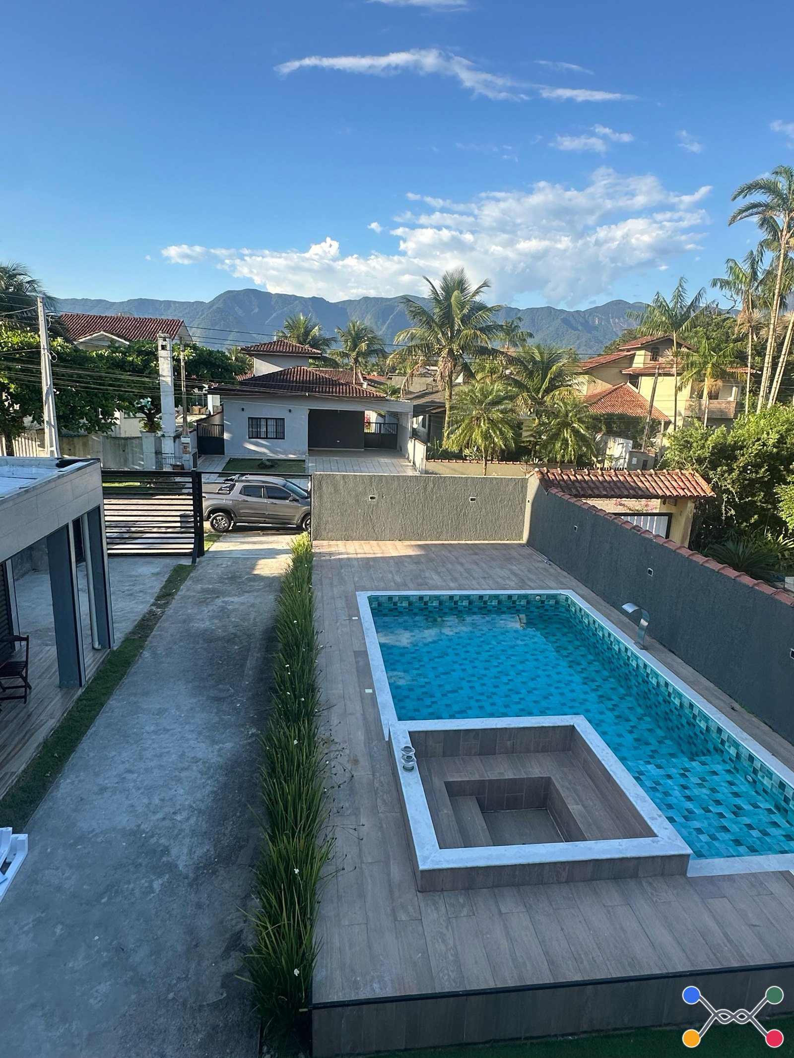 Casa Condomínio, Residencial, 5 dormitório(s), 4 vaga(s) de garagem