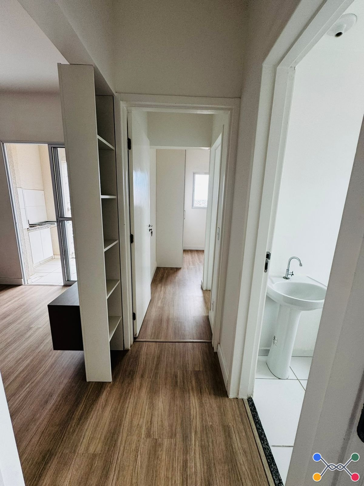 Apartamento Condomínio, Residencial, 2 dormitório(s), 1 vaga(s) de garagem