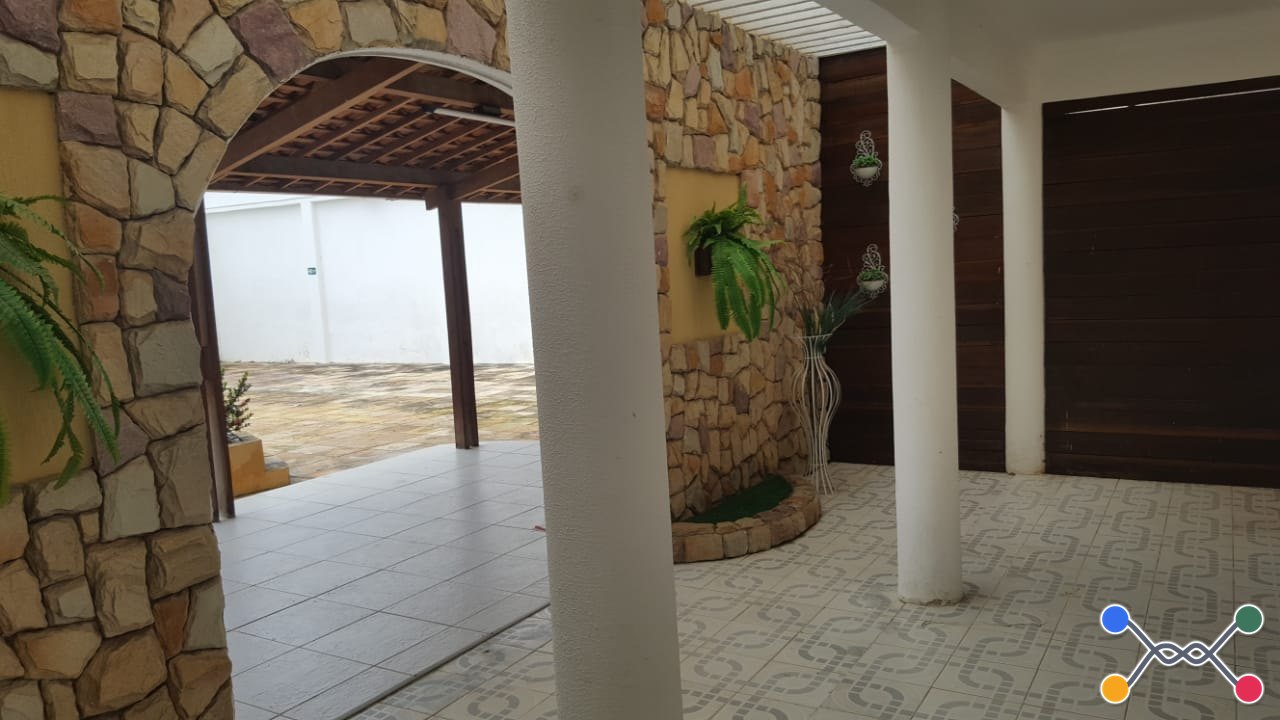 Casa, Residencial, 5 dormitório(s), 4 vaga(s) de garagem