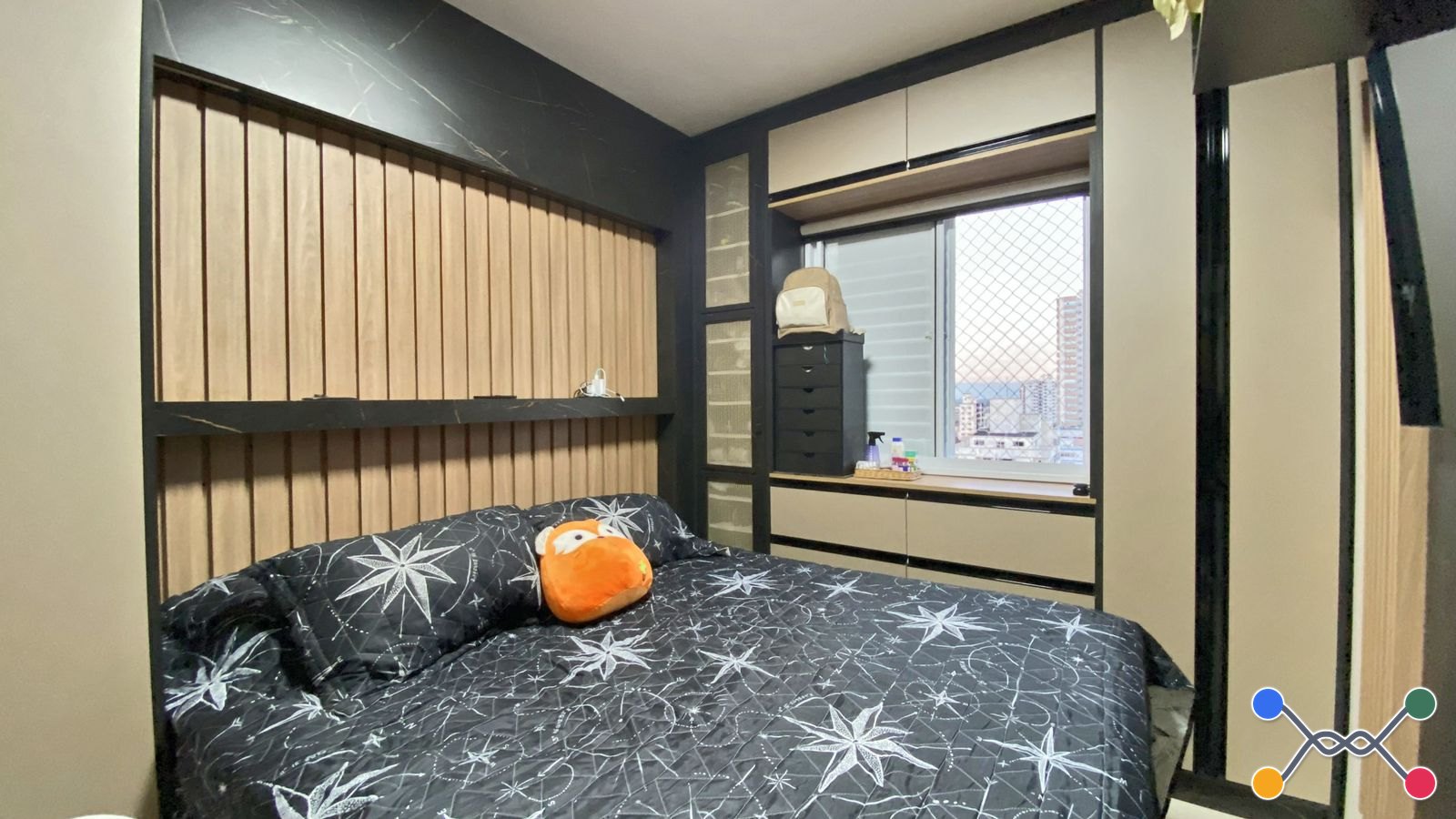 Apartamento Condomínio, Residencial, 3 dormitório(s), 2 vaga(s) de garagem