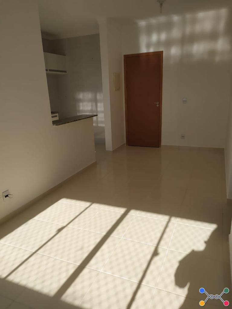 Apartamento Condomínio, Residencial, 2 dormitório(s), 1 vaga(s) de garagem