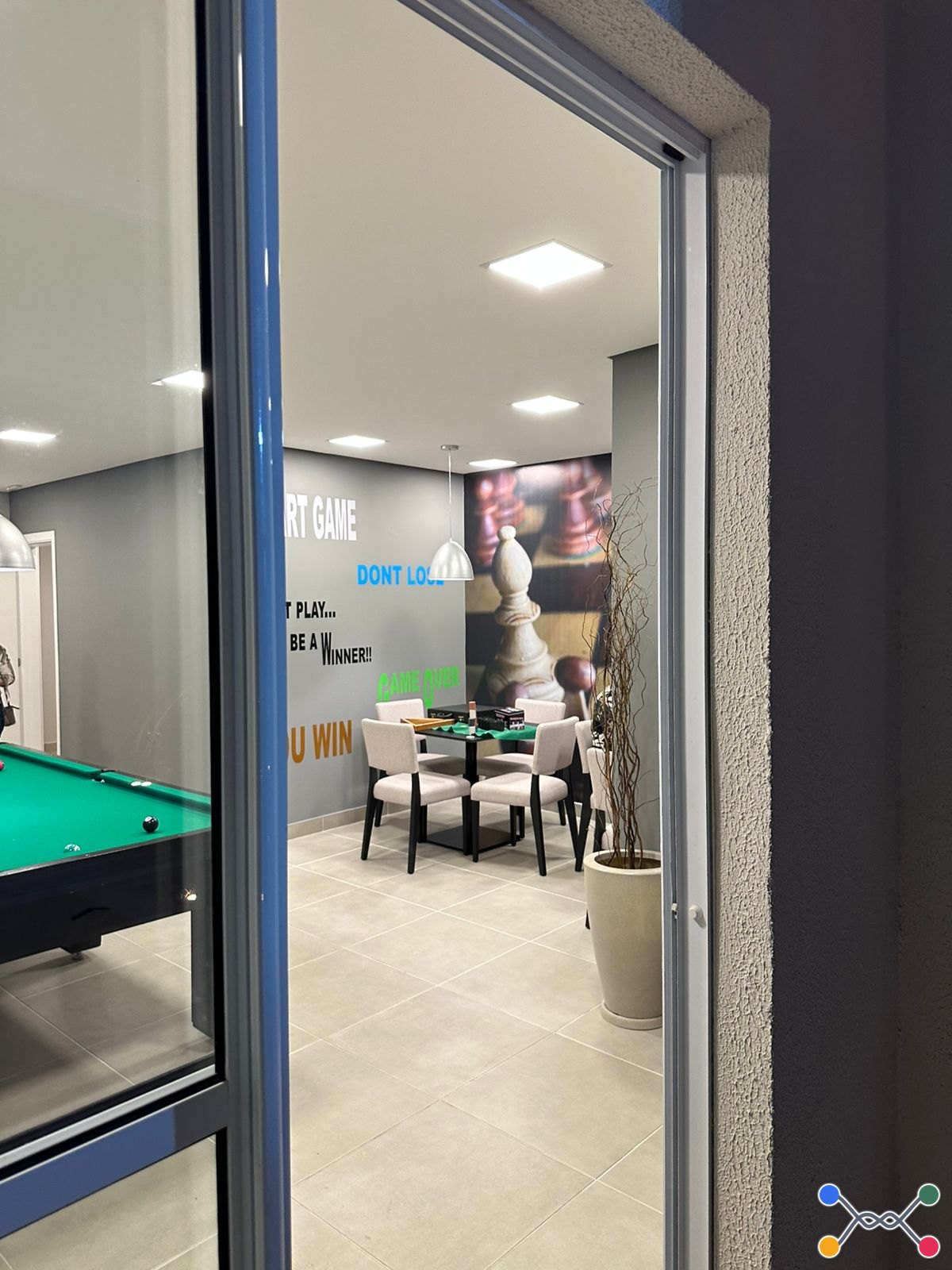 Apartamento, Residencial, 2 dormitório(s), 2 vaga(s) de garagem