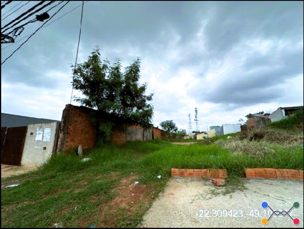 Casa, Residencial, 1 dormitório(s), 1 vaga(s) de garagem