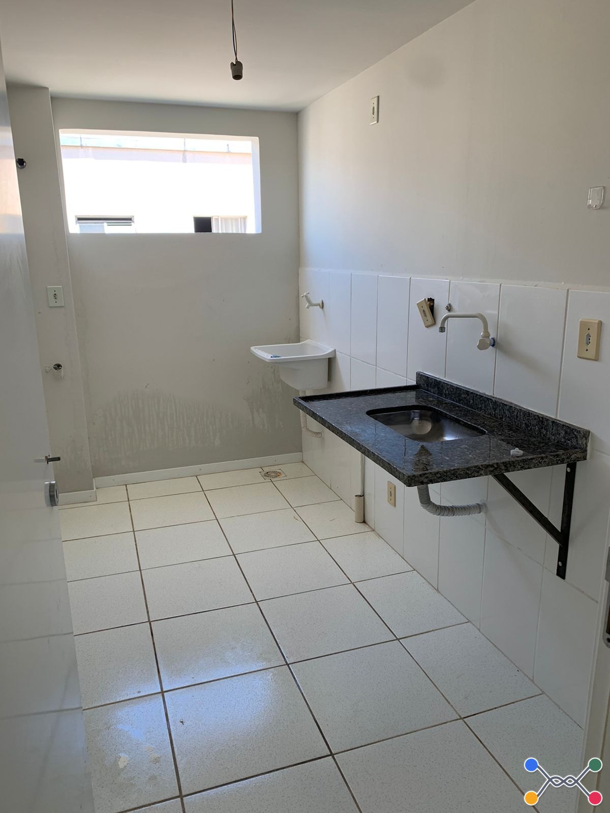 Apartamento Condomínio, Residencial, 2 dormitório(s), 1 vaga(s) de garagem